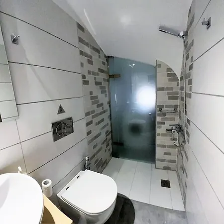 Talos Too, Venetian *