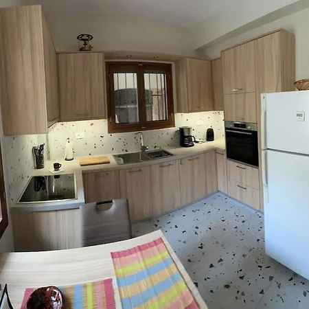 Talos Too, Venetian Hanya