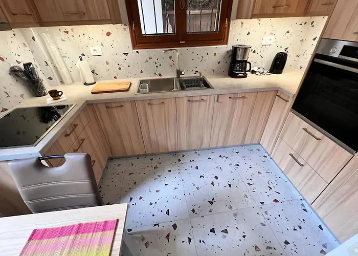 Talos Too, Venetian Semesterbostad